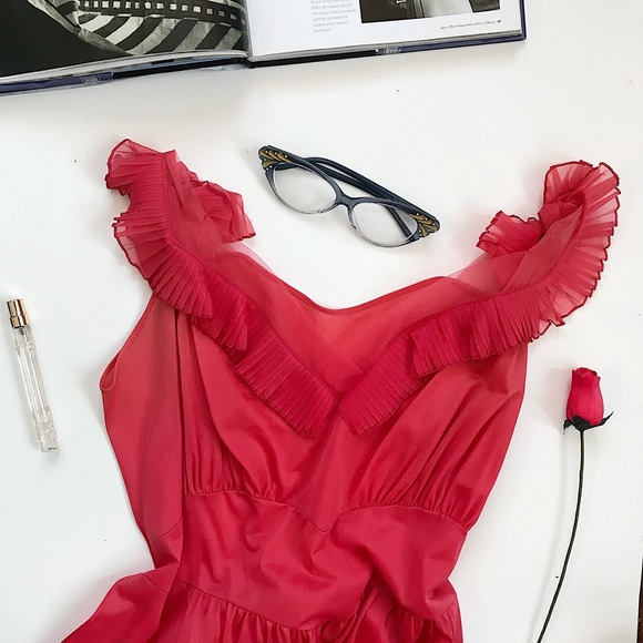 Vintage Vanity Fair Nightgown - Picture 1 of 6